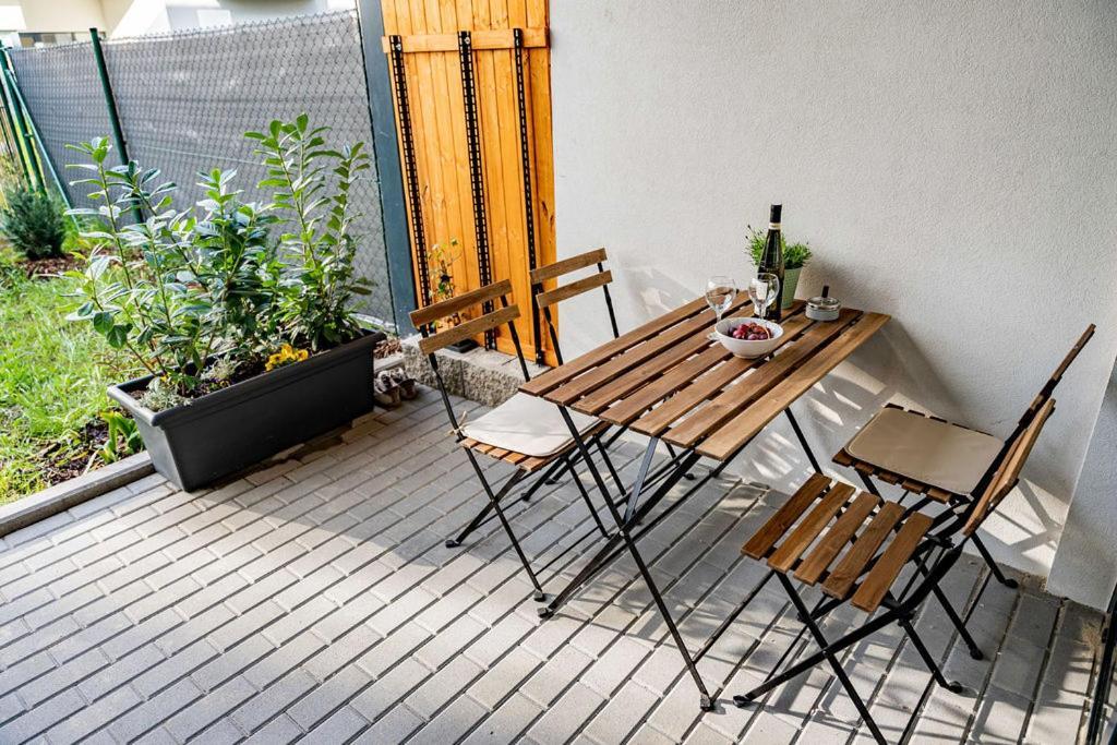 Nove Sady Olomouc Lägenhet Exteriör bild